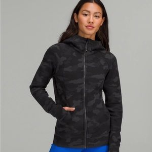 LULULEMON BLACK CAMO SCUBA HOODIE